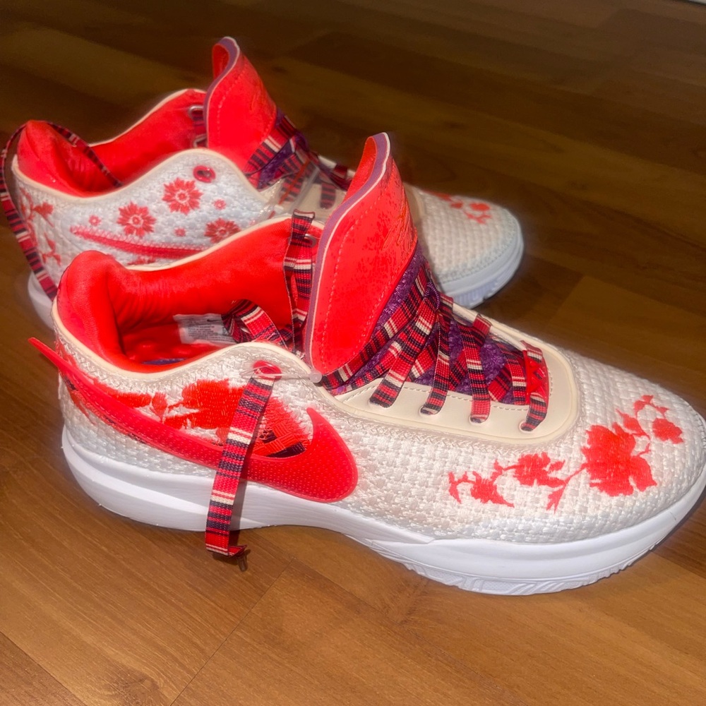 Nike LeBron 20PRM